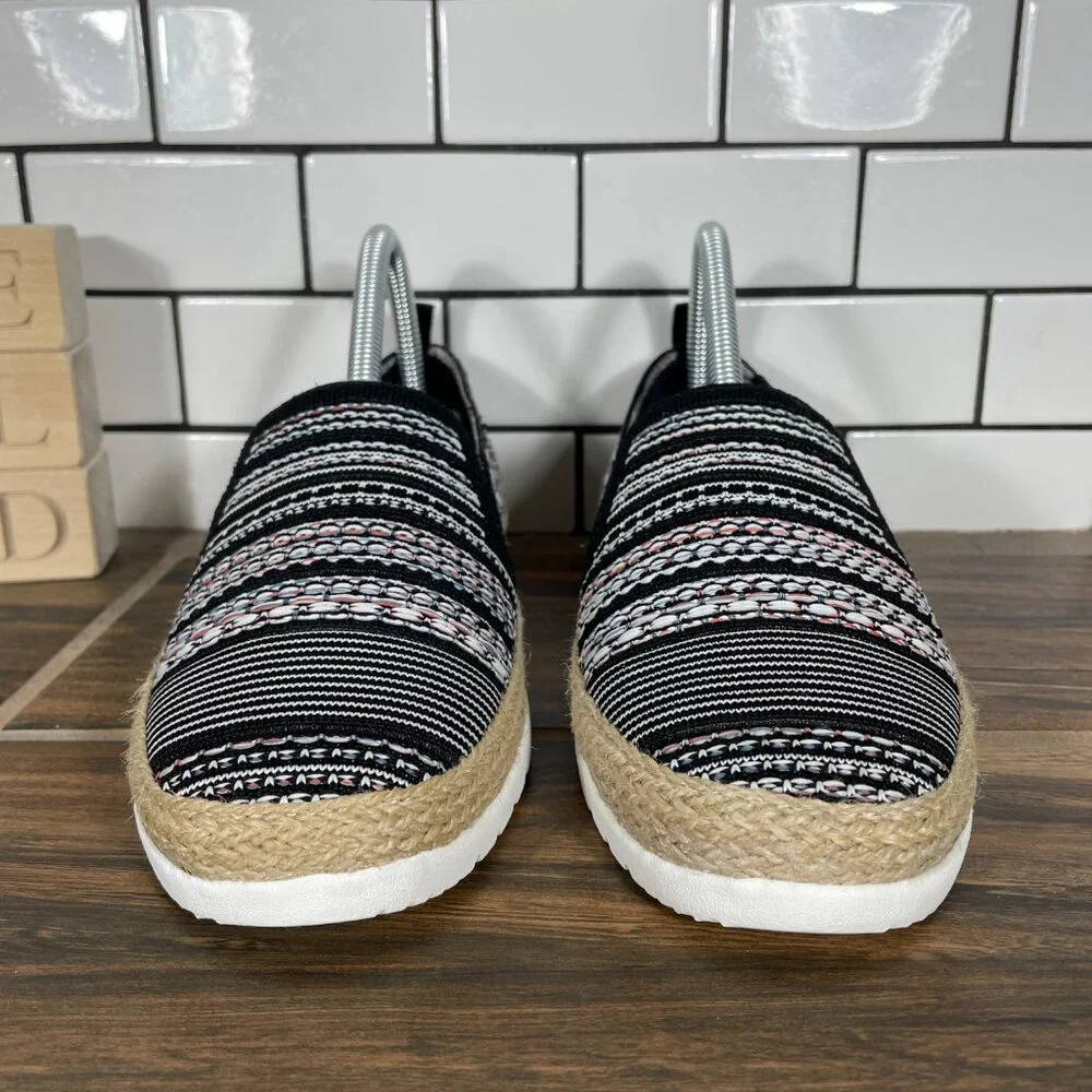 Skechers BOBS Flexpadrille 3.0 Island Muse Shoes Womens 7 Black Multi Slip On